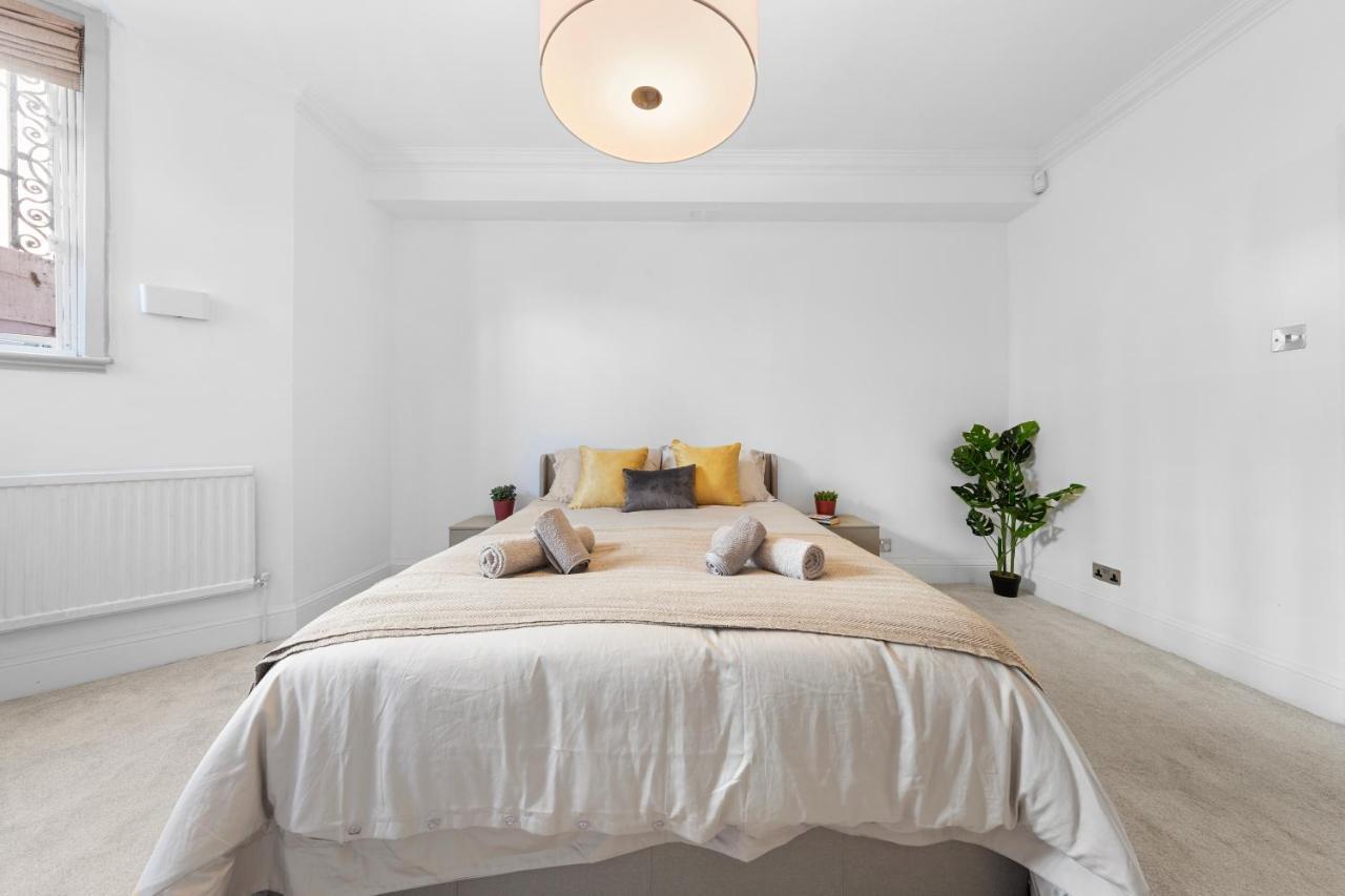 Harrods 2 Bed Lux Flat W/Patio Daire Londra Dış mekan fotoğraf
