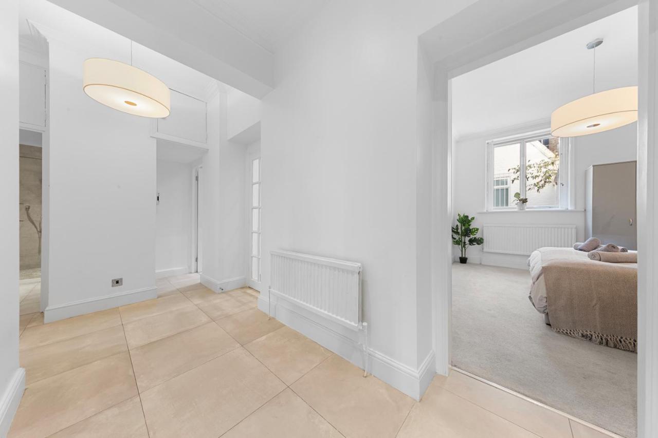 Harrods 2 Bed Lux Flat W/Patio Daire Londra Dış mekan fotoğraf