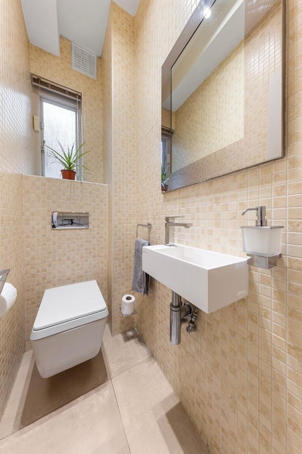 Harrods 2 Bed Lux Flat W/Patio Daire Londra Dış mekan fotoğraf