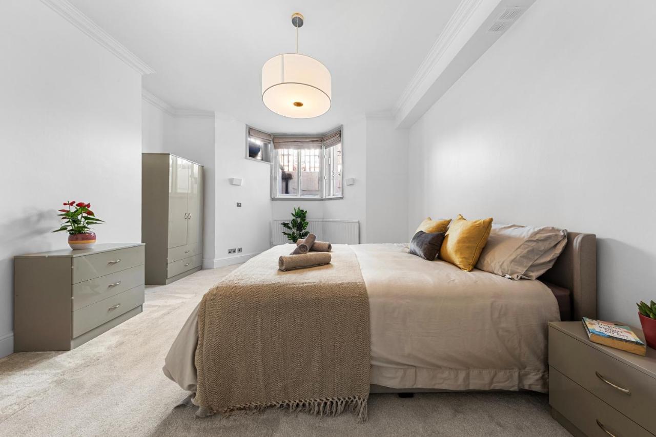 Harrods 2 Bed Lux Flat W/Patio Daire Londra Dış mekan fotoğraf